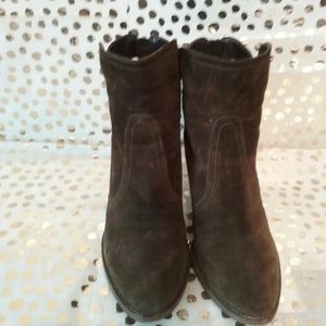 Vero Cuoio Aquatalia Ankle Booties